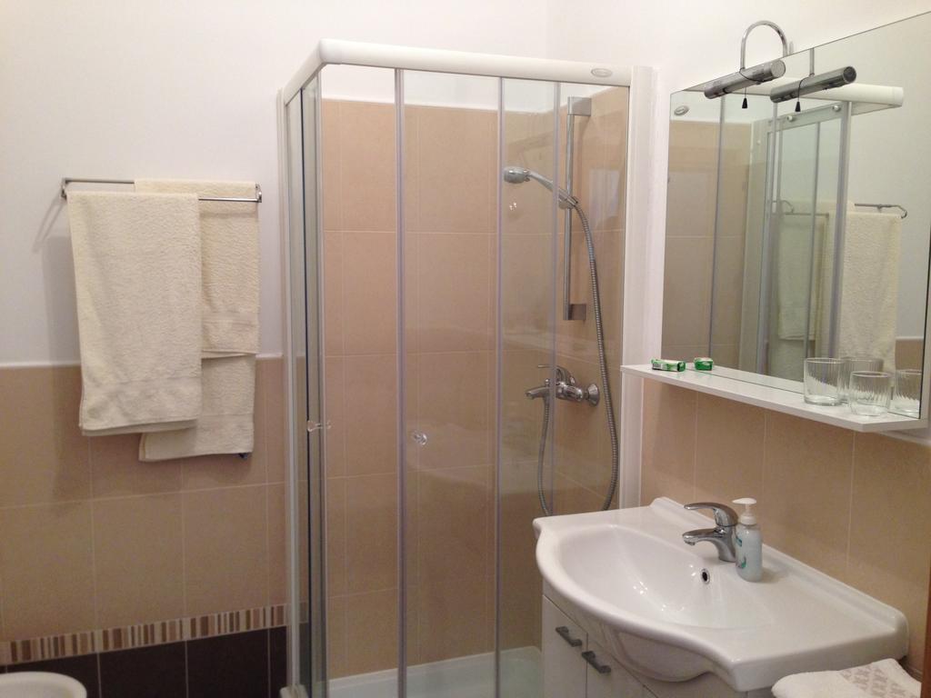 Apartment Duncovich Крес Стая снимка